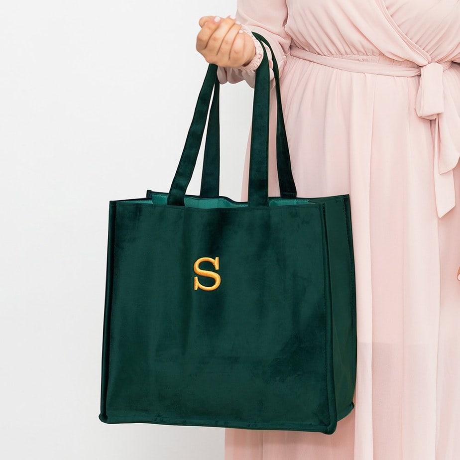 Unique and Alternative Bridesmaids Gift Ideas: Personalised Tote