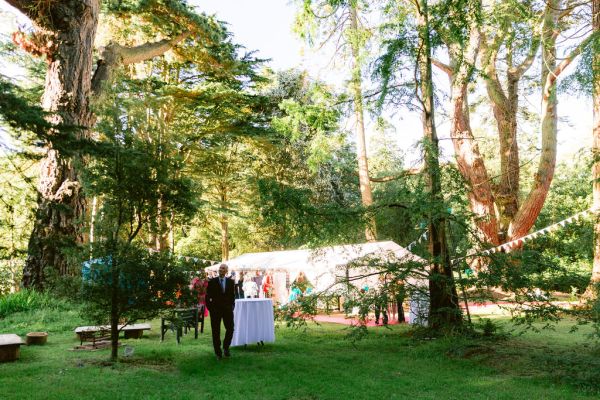 Exterior guests tent ceremony