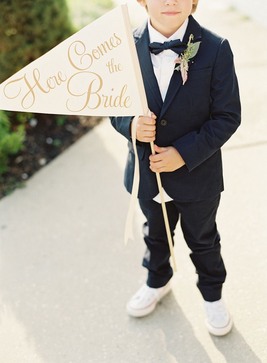 The Best Wedding Signs for Kids