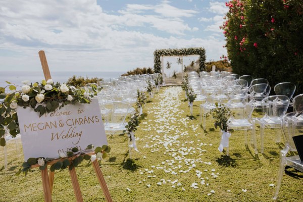 portugal cliff outdoor wedding decor