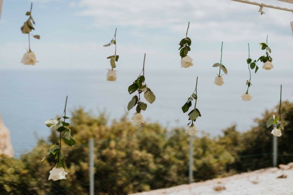 White rose wedding decor