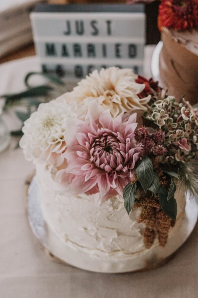 Aisling & Forbes Real Wedding flowers roses cake just married sign detail