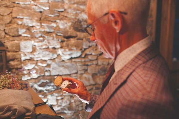 Juniper Barn Photography real weddings clock watch