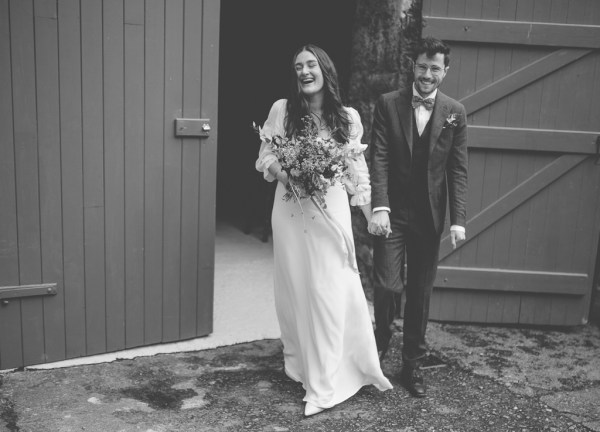 Juniper Barn Photography real weddings bride groom ceremony hand holding flowers