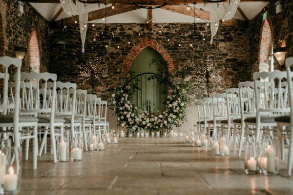 ceremony decor moongate