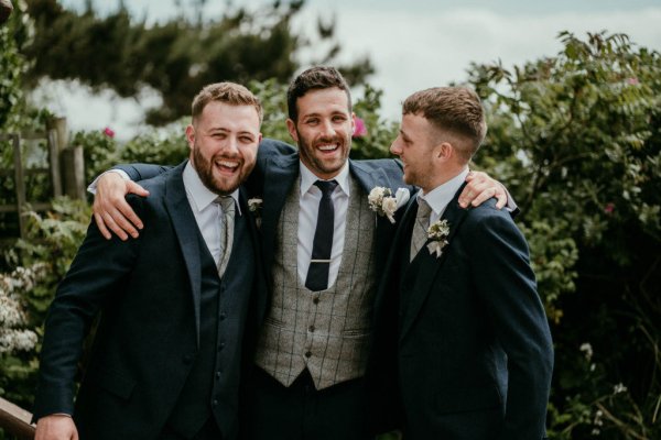 groom and groomsmen