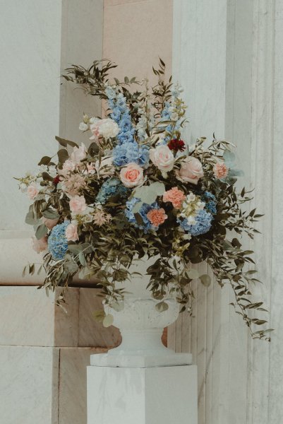 floral urns entrance