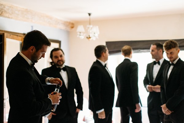 groomsmen getting ready