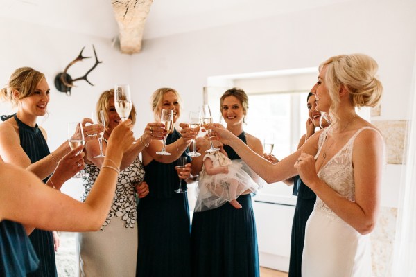 bridal party getting ready