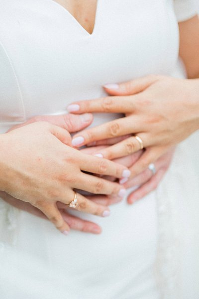 wedding rings hands