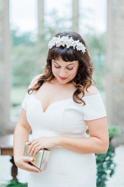 bride with headpiece