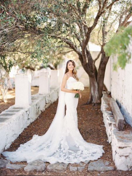 Bride ceremony bouquet of flowers exterior