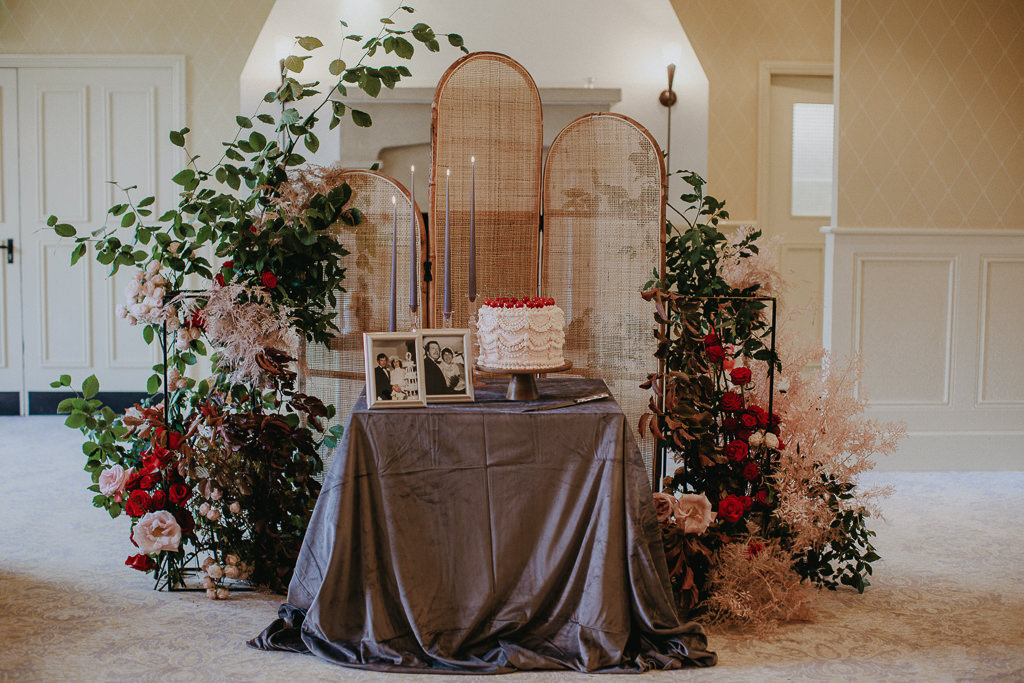 wedding cake table display