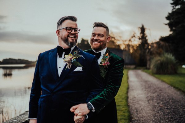 groom and groom