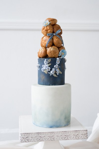 Seriously Gorgeous Spring Wedding Cakes You'll Love | see them all on onefabday-com.go-vip.net