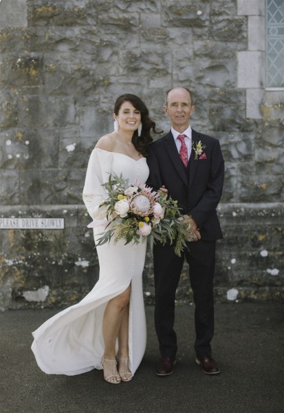 bride and her father