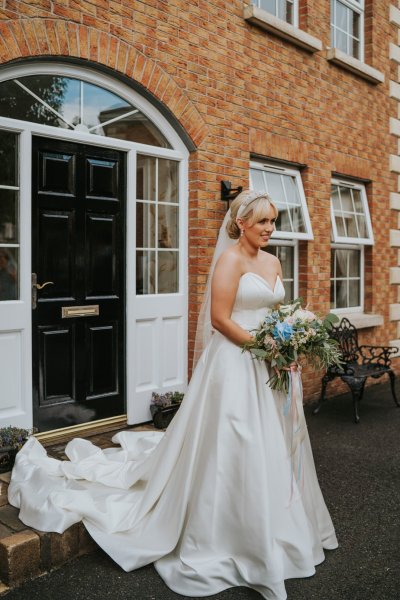 bride and bouquet