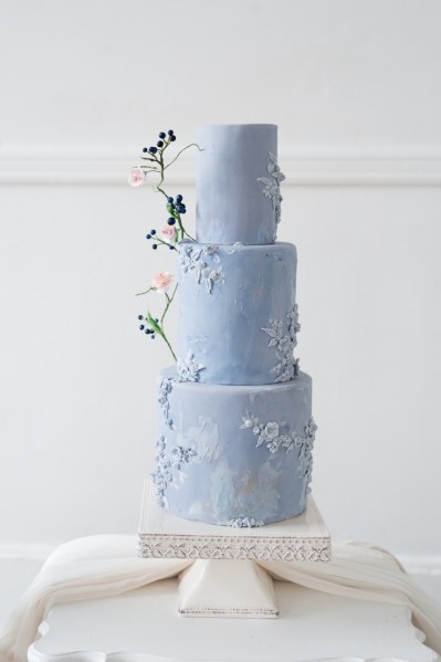 Seriously Gorgeous Spring Wedding Cakes You'll Love | see them all on onefabday-com.go-vip.net