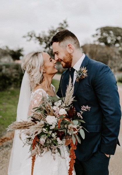 Boho bride and groom