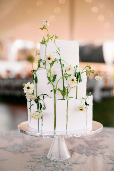 Seriously Gorgeous Spring Wedding Cakes You'll Love | see them all on onefabday-com.go-vip.net