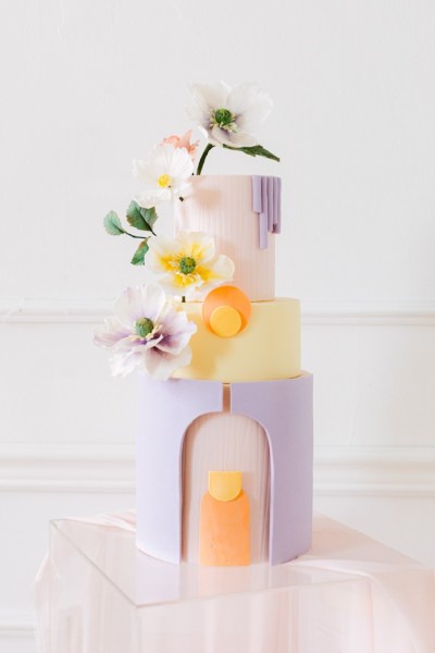 Seriously Gorgeous Spring Wedding Cakes You'll Love | see them all on onefabday-com.go-vip.net