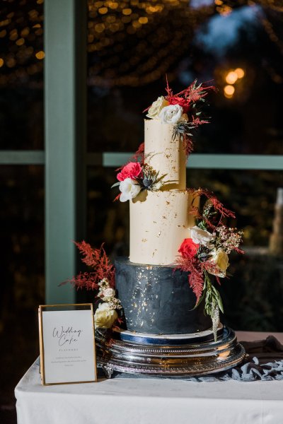 Cake design detail roses flowers