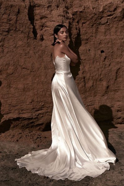 Tonn dress from New White Collection 2022