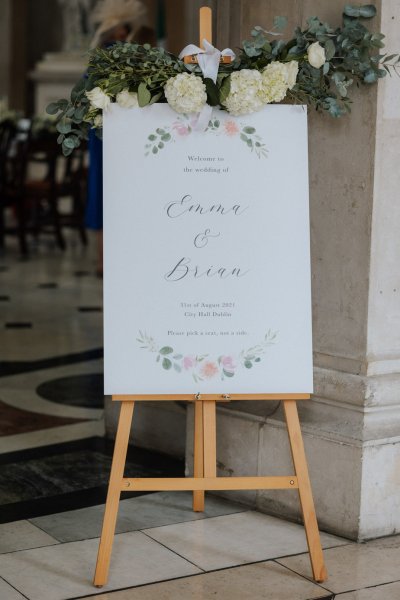 welcome wedding sign