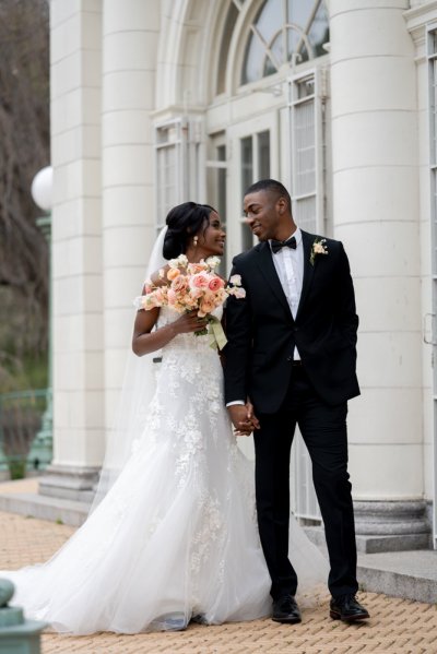 Bride and groom bouquet pink roses flowers elegant