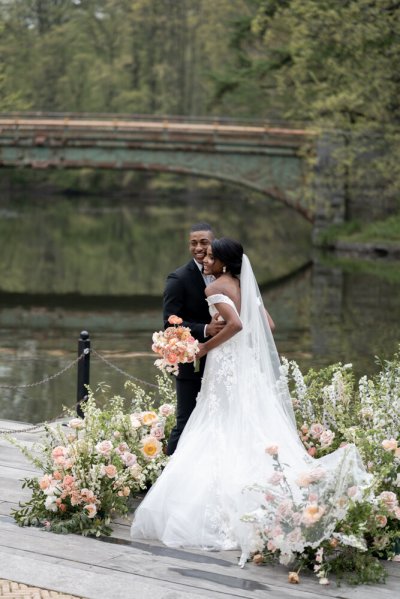 Bride and groom bouquet pink roses flowers elegant mountain scenic lake