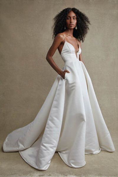 Sarah Seven bridal gown wedding dress model long train dress