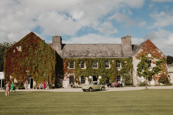 Exterior wedding venue car