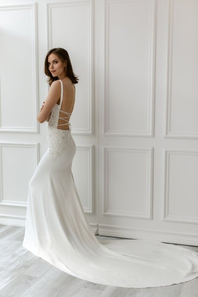 Eve laced back ribbon satin lace white wedding dress