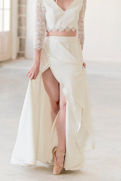 Bride wedding dress leg detail slit ballet shoes