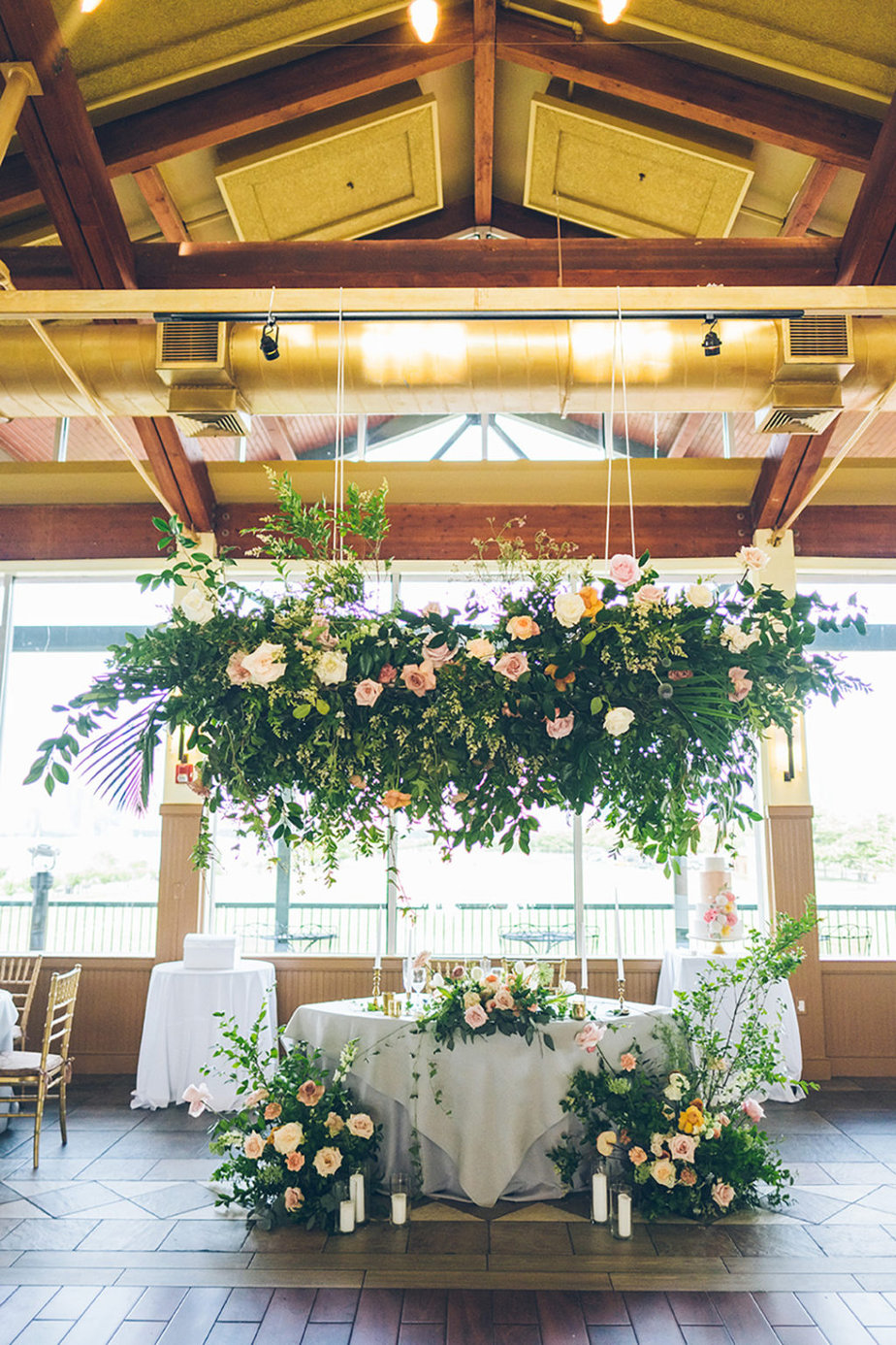 sweetheart table