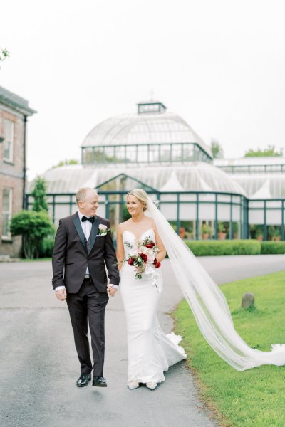 Bride groom garden park roses flower bouquet