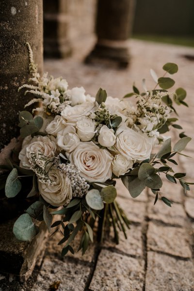 Bouquet of flowers white roses