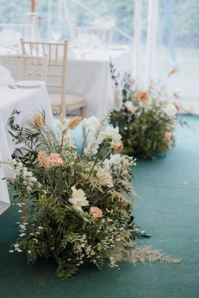 Dining room flowers roses