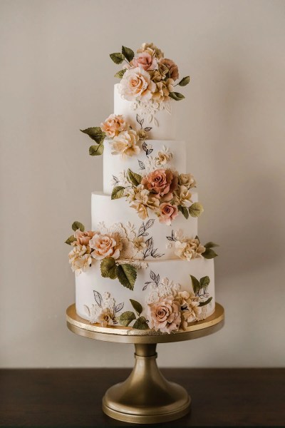 Fall & Autumn Wedding Cakes | See them all on One Fab Day