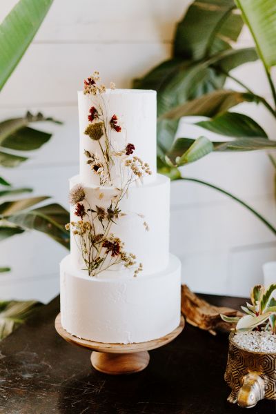 Fall & Autumn Wedding Cakes | See the all on One Fab Day