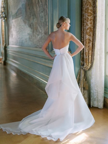 Anne Barge long white train dress/gown