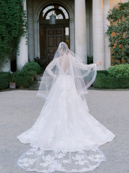 Anne Barge bridal wear bride dress veil