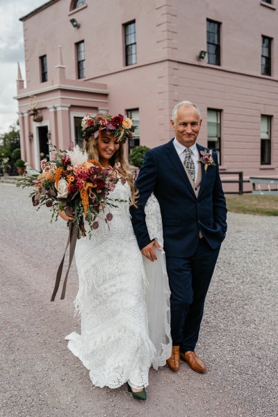 Father and bride bouquet flowers