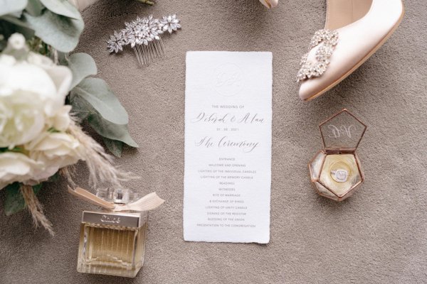 Shoe ring and flower detail hair accessory