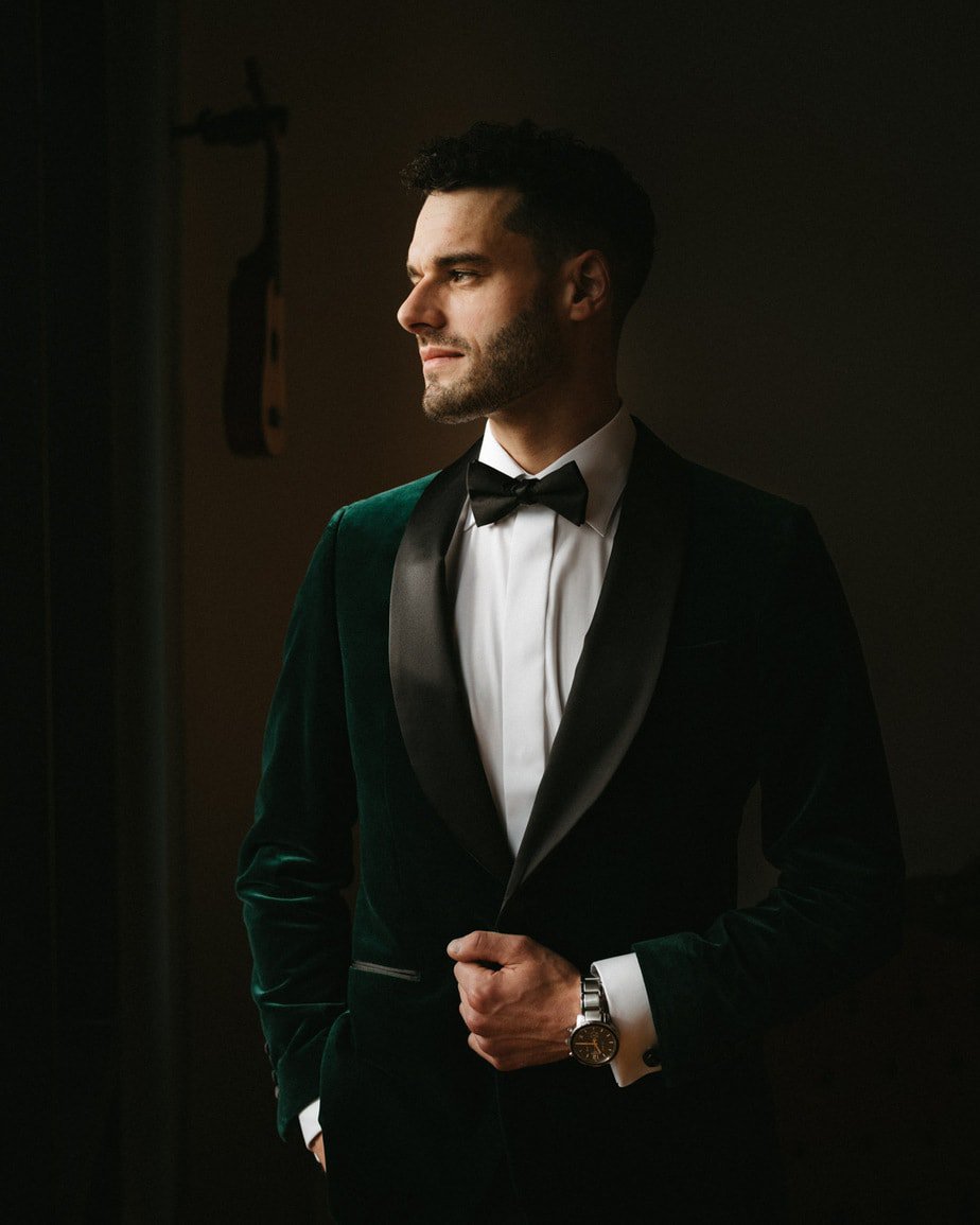 Alternative tuxedo suit| green velvet tuxedo groom