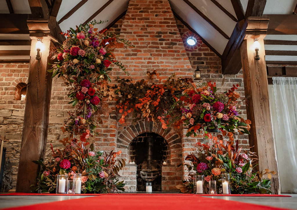 floral display at autumn wedding