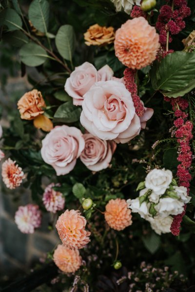 Close up of roses/bouquet flowers