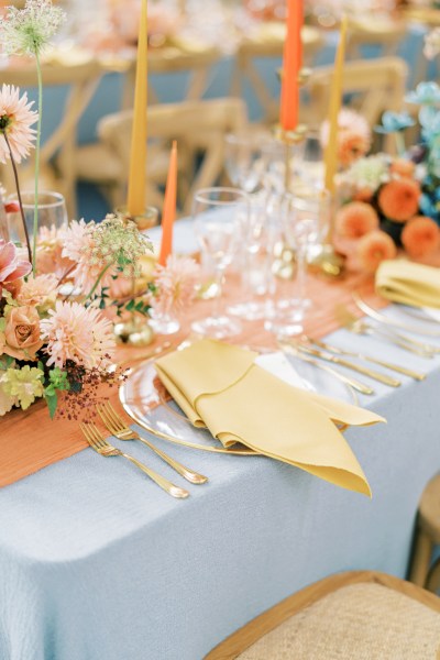 Colourful interior roses pink flowers dining room table plants interior