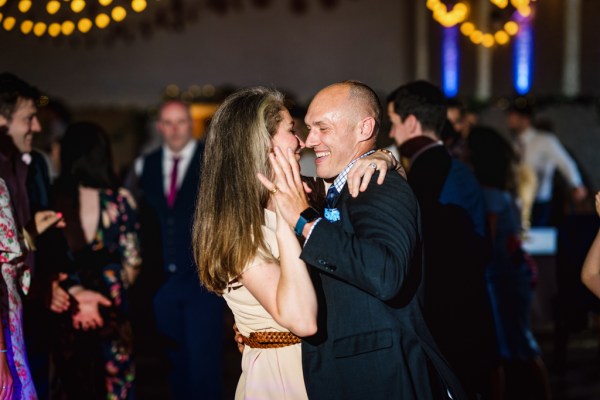 Man and woman dance on the dancefloor