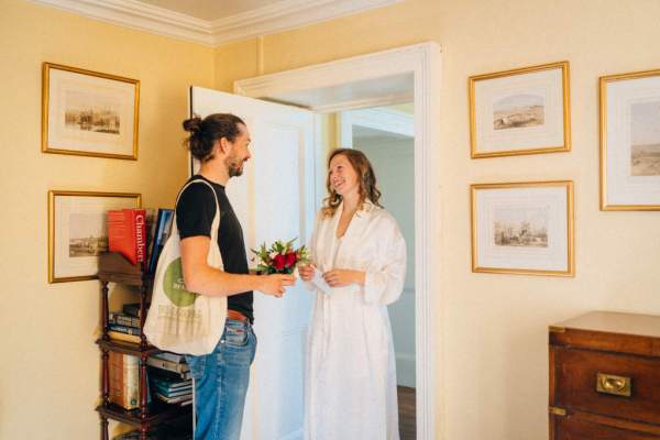 Groom visits bride